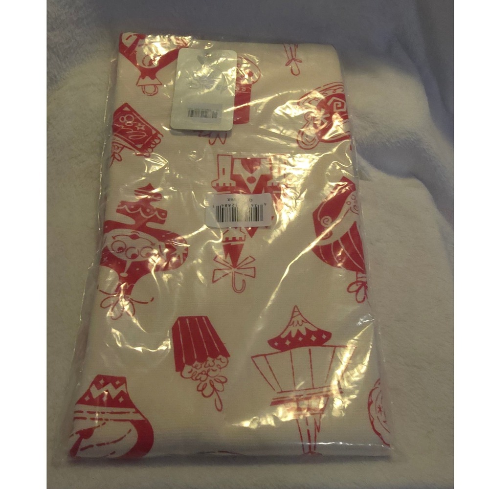 Disney Parks Holiday Christmas Kitchen Tea Towel 100% Cotton Red White New